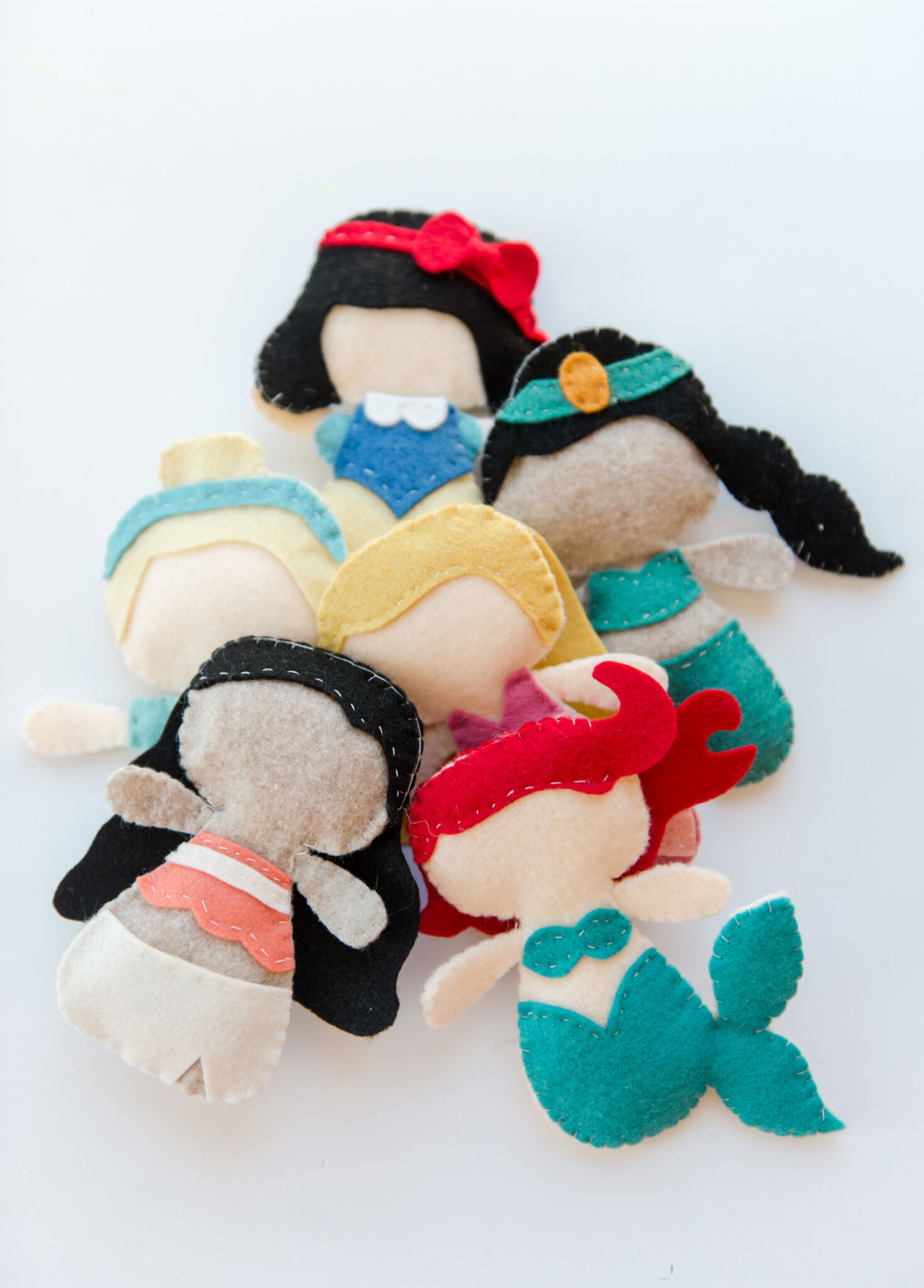 The Best 50 Free and Cute DIY Felt Patterns - NeedlesnBeadsnSweetasCanbe