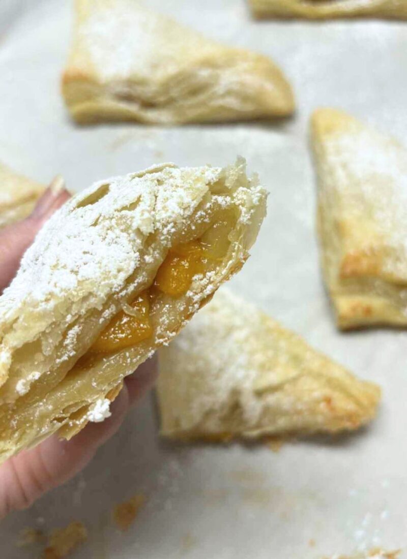 Easy 3-Ingredient Peach Pie Turnovers