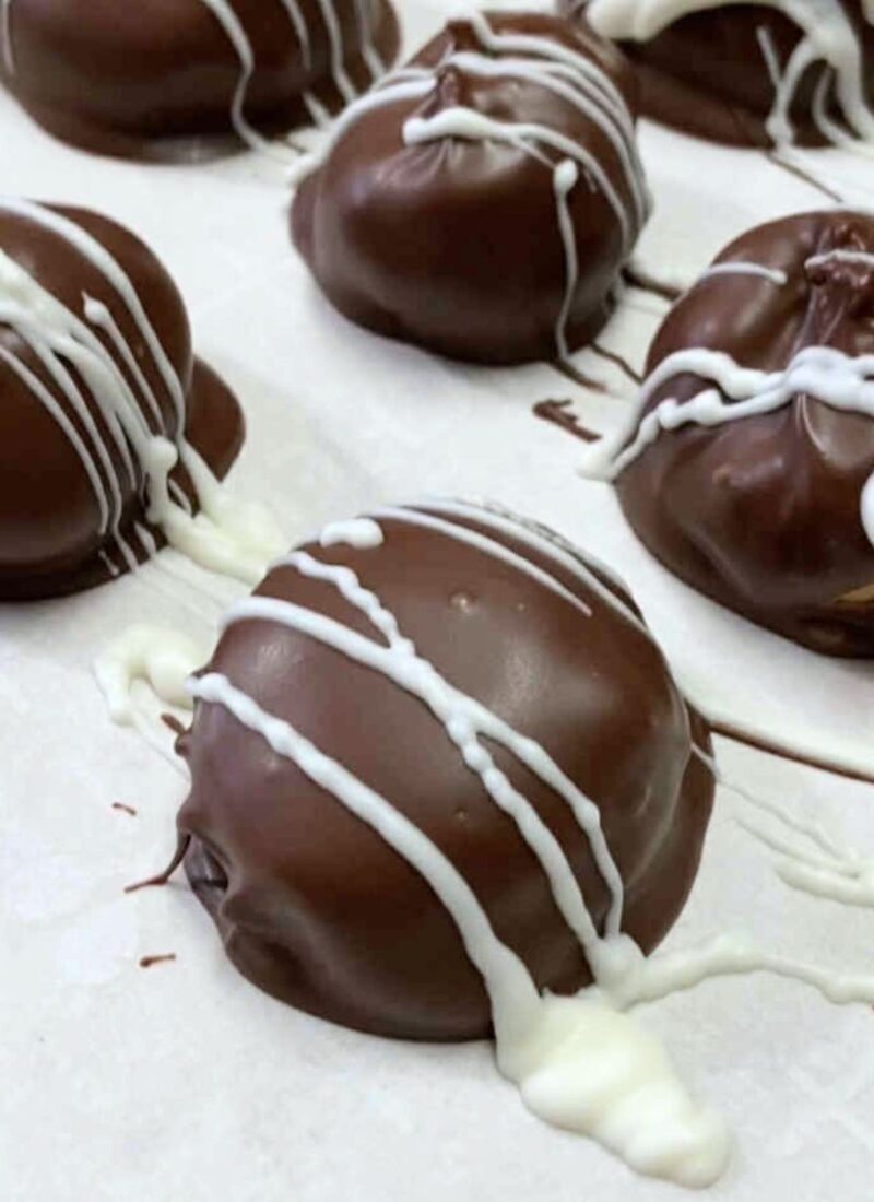 Easy Peanut Butter Balls Recipe (No-Bake Treat!)
